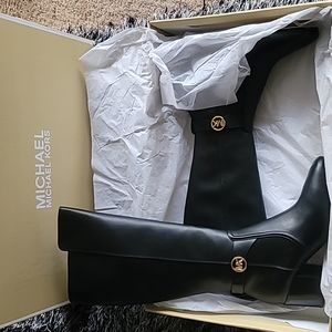 MICHAEL MICHAEL KORS CARMEN BOOT ❤️